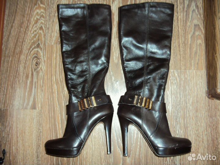 Новые демисезонные сапоги из натуральной кожи