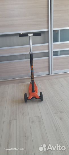 Самокат Maxi Micro