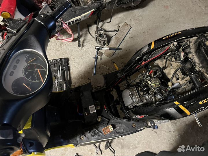 Скутеры в разбор