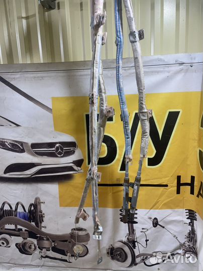 Шторка безопасности левая Порше Кайен 958