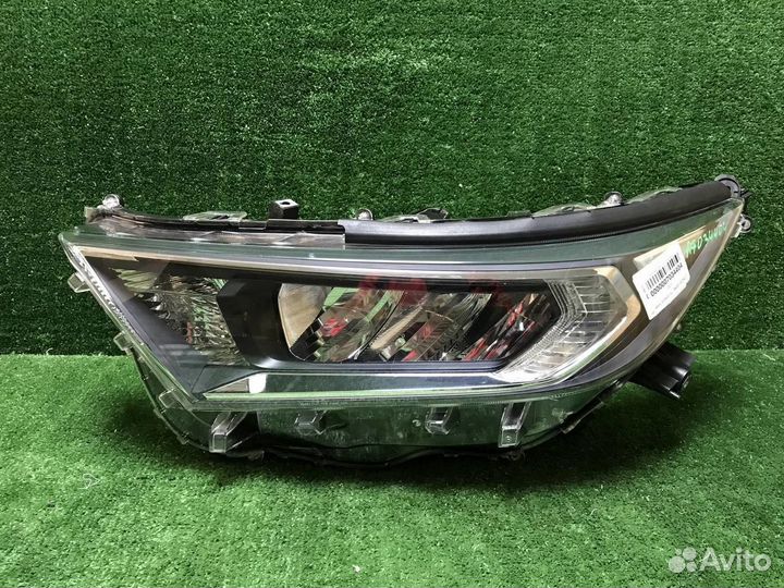 Фара левая Toyota RAV4
