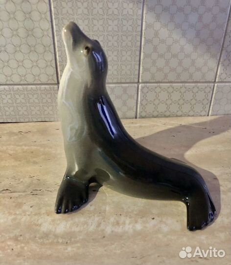 Статуэтка СССР «Тюлень», фарфор, лфз