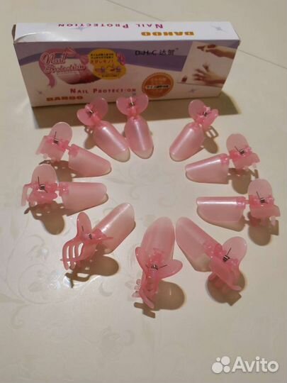 Лампа для маникюра и принадлежности