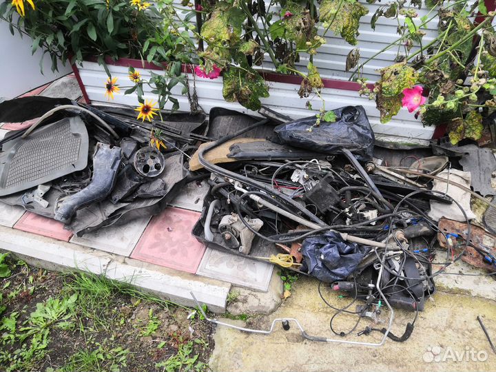 Запчасти Митсубиси Каризма 2003г