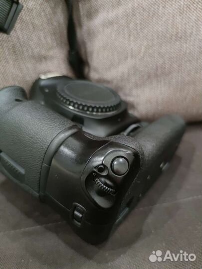 Батарейный блок canon grip bg-e11