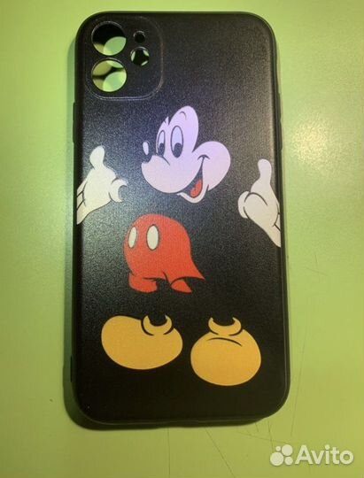 Чехлы на iPhone 11