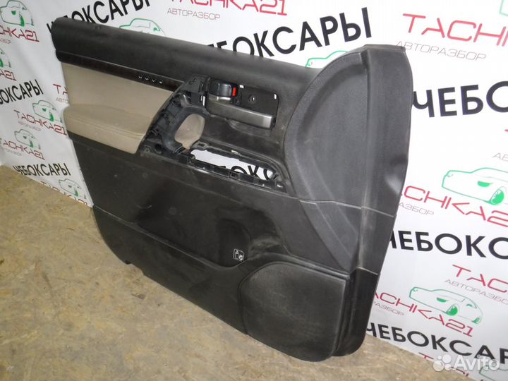 Обивка передней левой двери Toyota LC 200 12-15