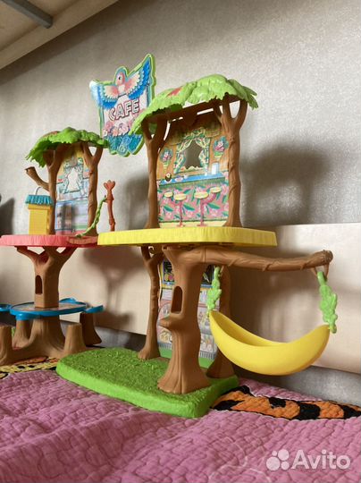 Игрушки для девочки, домики, карусели