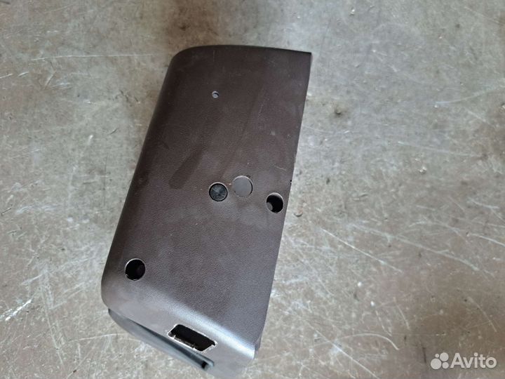 Кожух руловой колонки Cadillac SRX