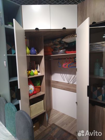 Детский угловой шкаф