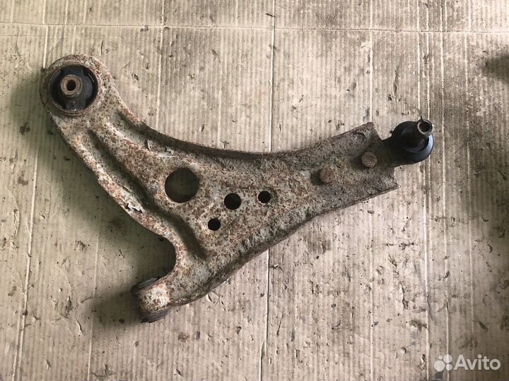 Chevrolet aveo т250 рычаг