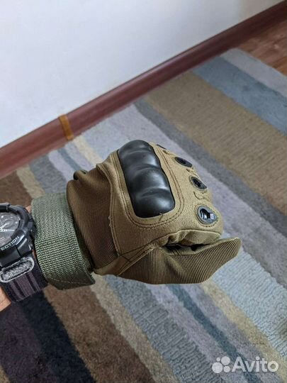 Перчатки тактические