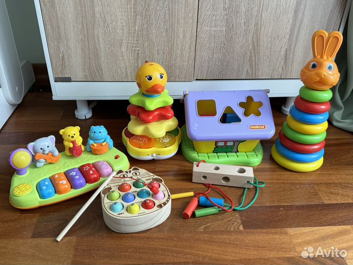 Развивающие игрушки пакетом