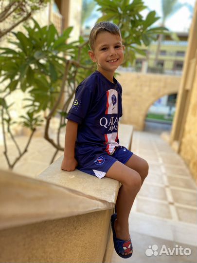 Модель ребенок для съемки одежды