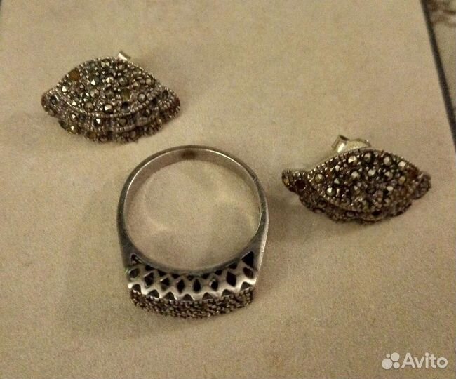 Кольца и к-т с марказитами из серебра 925 пробы