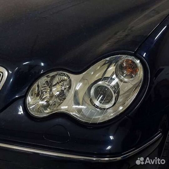 Стекло фар mercedes C-class W203 (2004-2007)ксенон