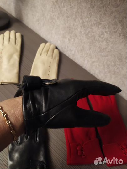 Перчатки женские