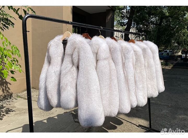 Шуба из меха лисы натуральная 55см