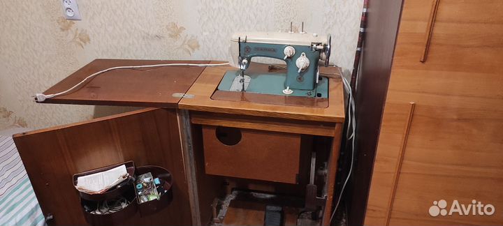Швейная машина чайка