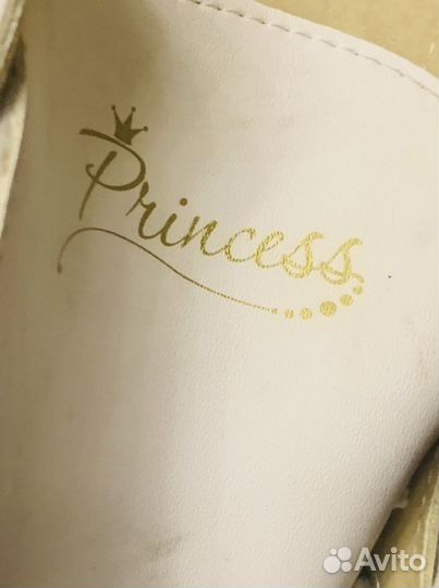 Коньки новые