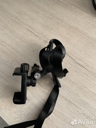 Крепление для телефона на мото-шлем