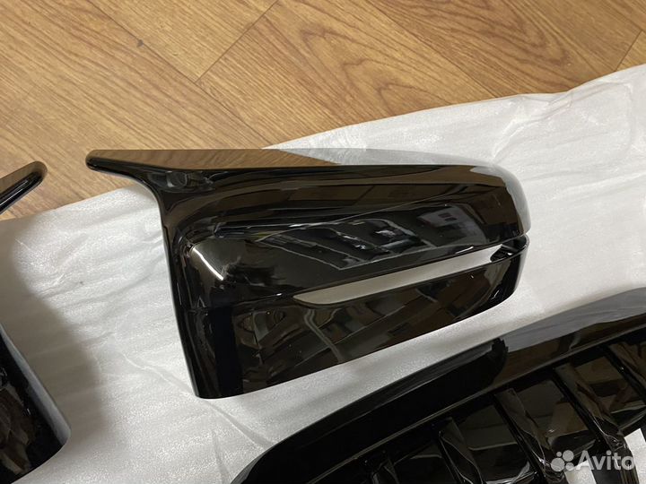 Корпуса зеркал ноздри BMW G20 чёрный глянец