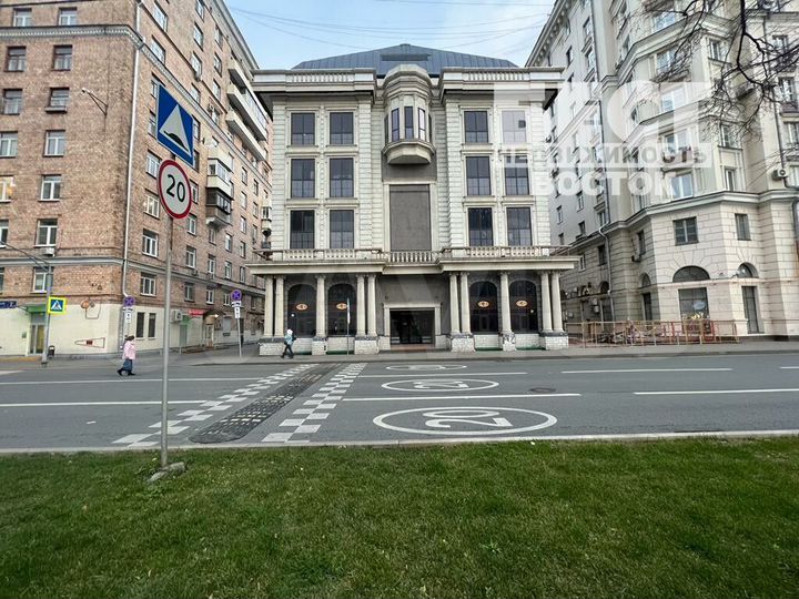 Продам здание, 4000 м²