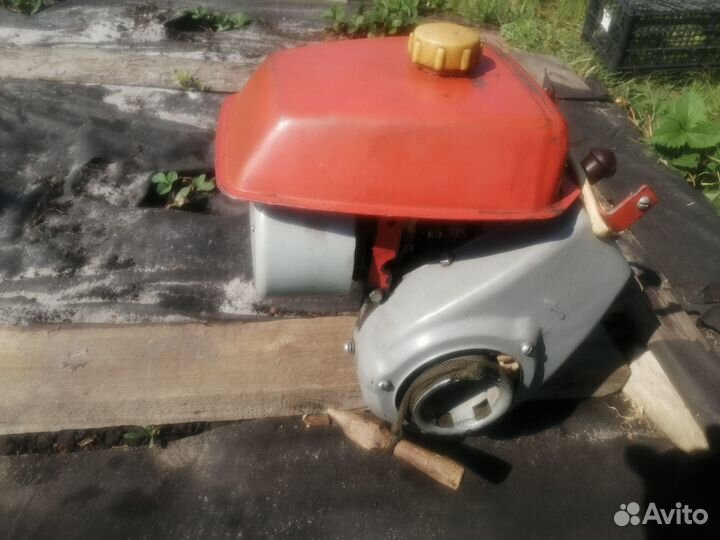 Двигатель на культиватор Крот-2