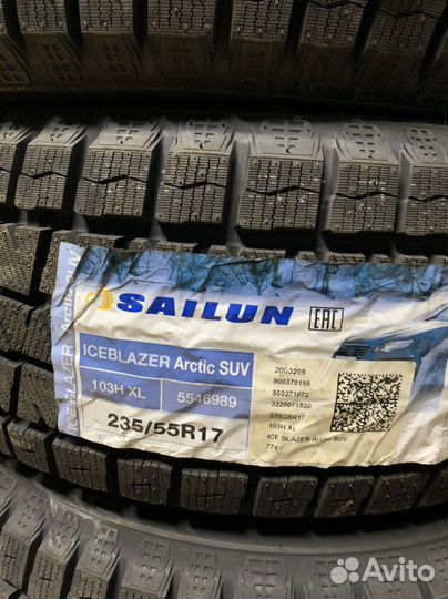 Sailun Ice Blazer Arctic SUV 235/55 R17 103H