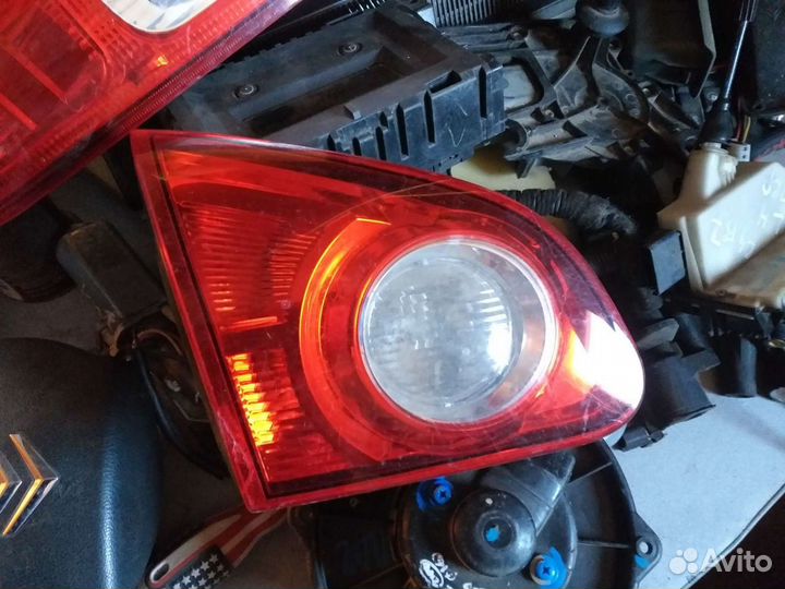 Задний поворотник фонарь фара