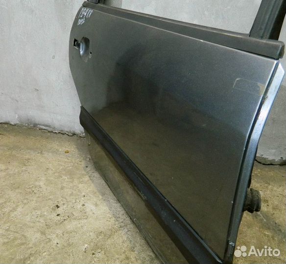 Дверь задняя правая VW Passat B4