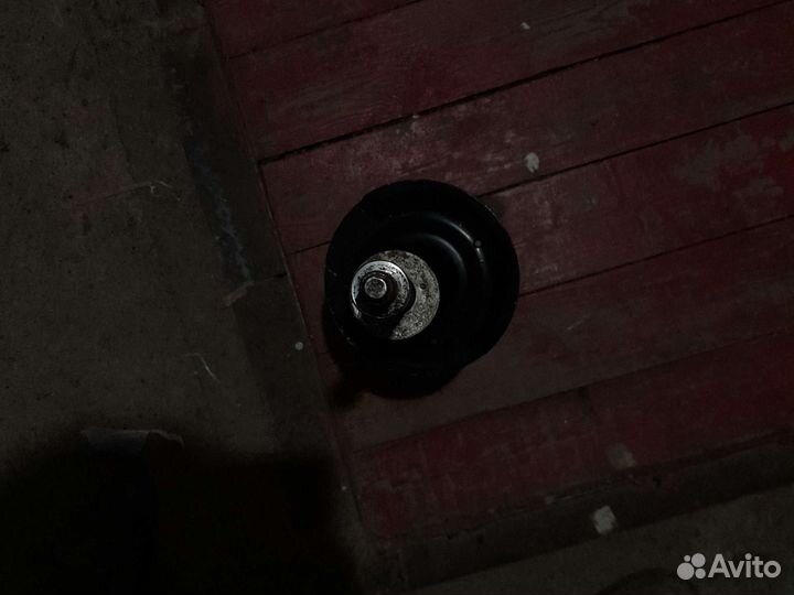 Амортизатор передний правый новый (без упаковки)