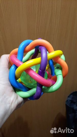 Развивающие игрушки для малышей пакетом