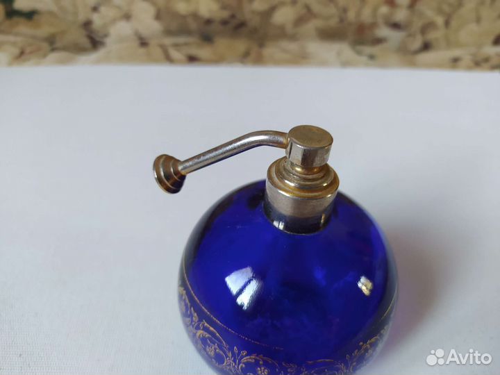 Флакон с распылителем