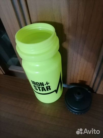 Бутылка для воды и напитков