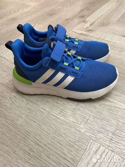 Кроссовки adidas