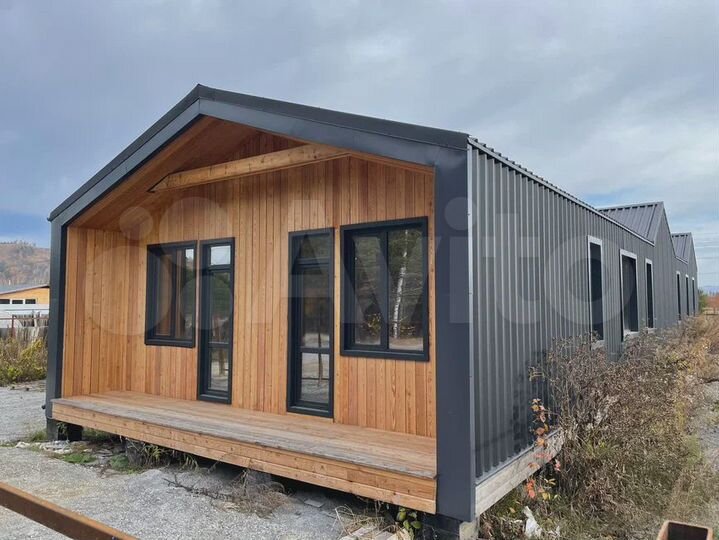 Коттедж 226 м² на участке 6 сот.