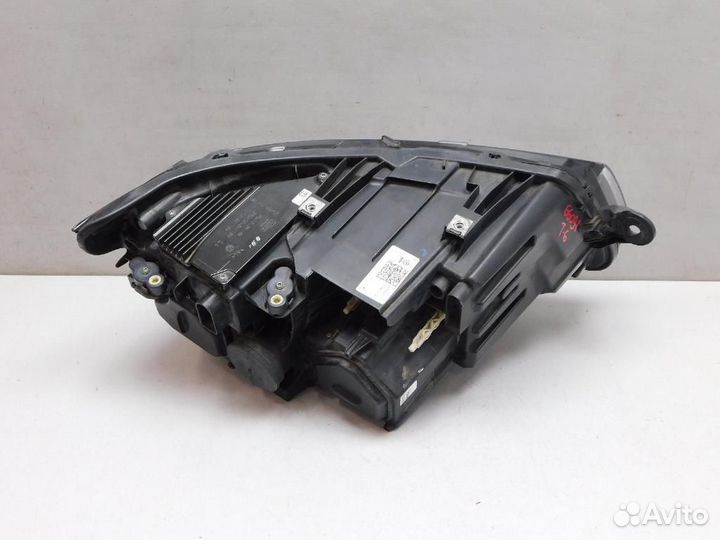 Фара левая Volkswagen California/Caravelle/Multiva