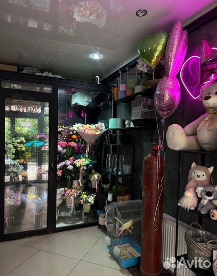 Цветочный магазин, салон цветов и подарков