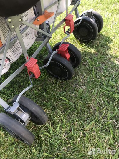 Коляска для двойни