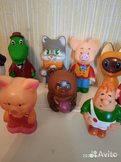 Резиновые герои мультфильмов и сказок