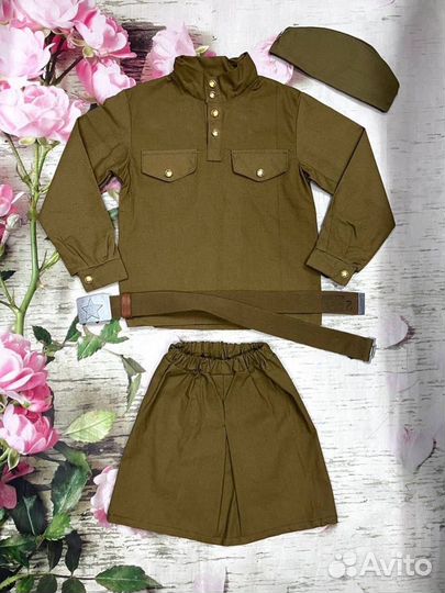 Костюм и пилотки в аренду