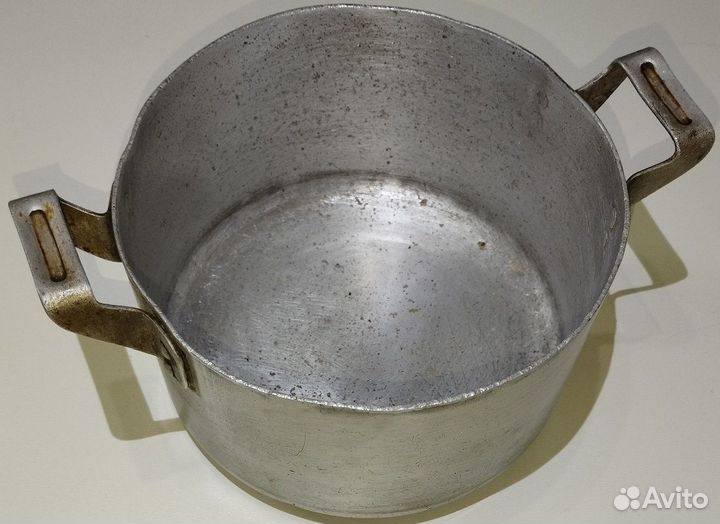 Кастрюля алюминиевая 1.8 литра