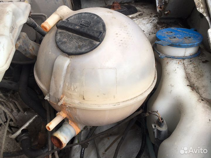 Расширительный бачок Mercedes Vito 639