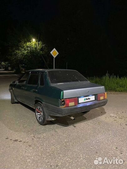 ВАЗ 21099 1.5 МТ, 2000, 100 000 км
