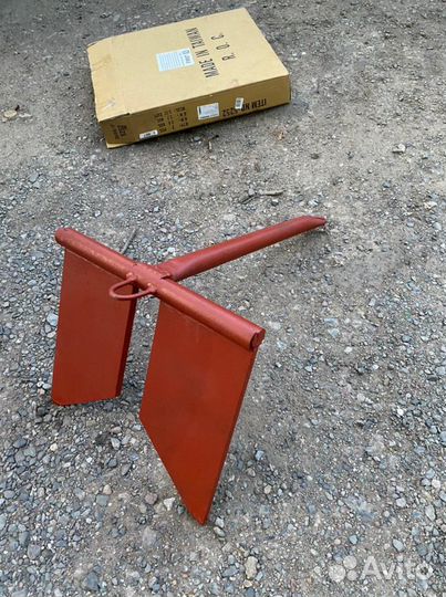 Якорь для лодки