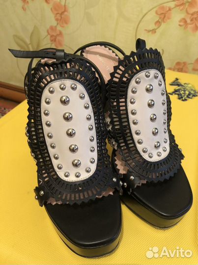 Босоножки alberta ferretti