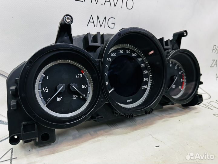 AMG Панель приборов Mercedes W204