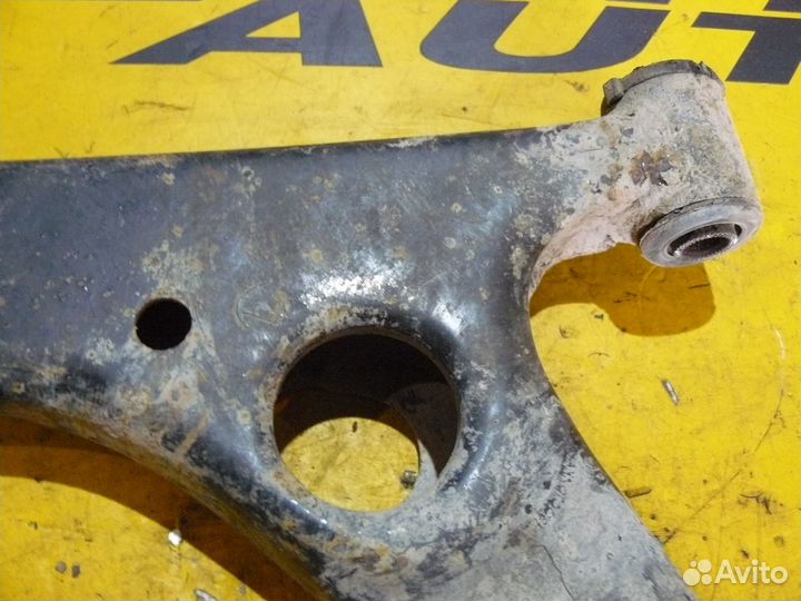 Рычаг передний левый для Toyota Corolla E12