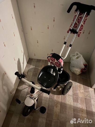 Детский трехколесный велосипед